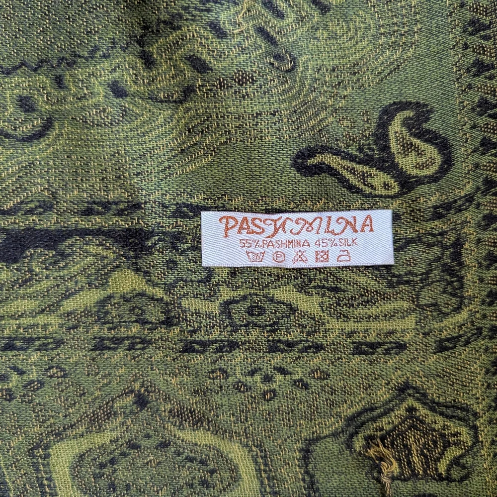 Pashmina Green and Black Paisley Shawl - Picture 2 of 5